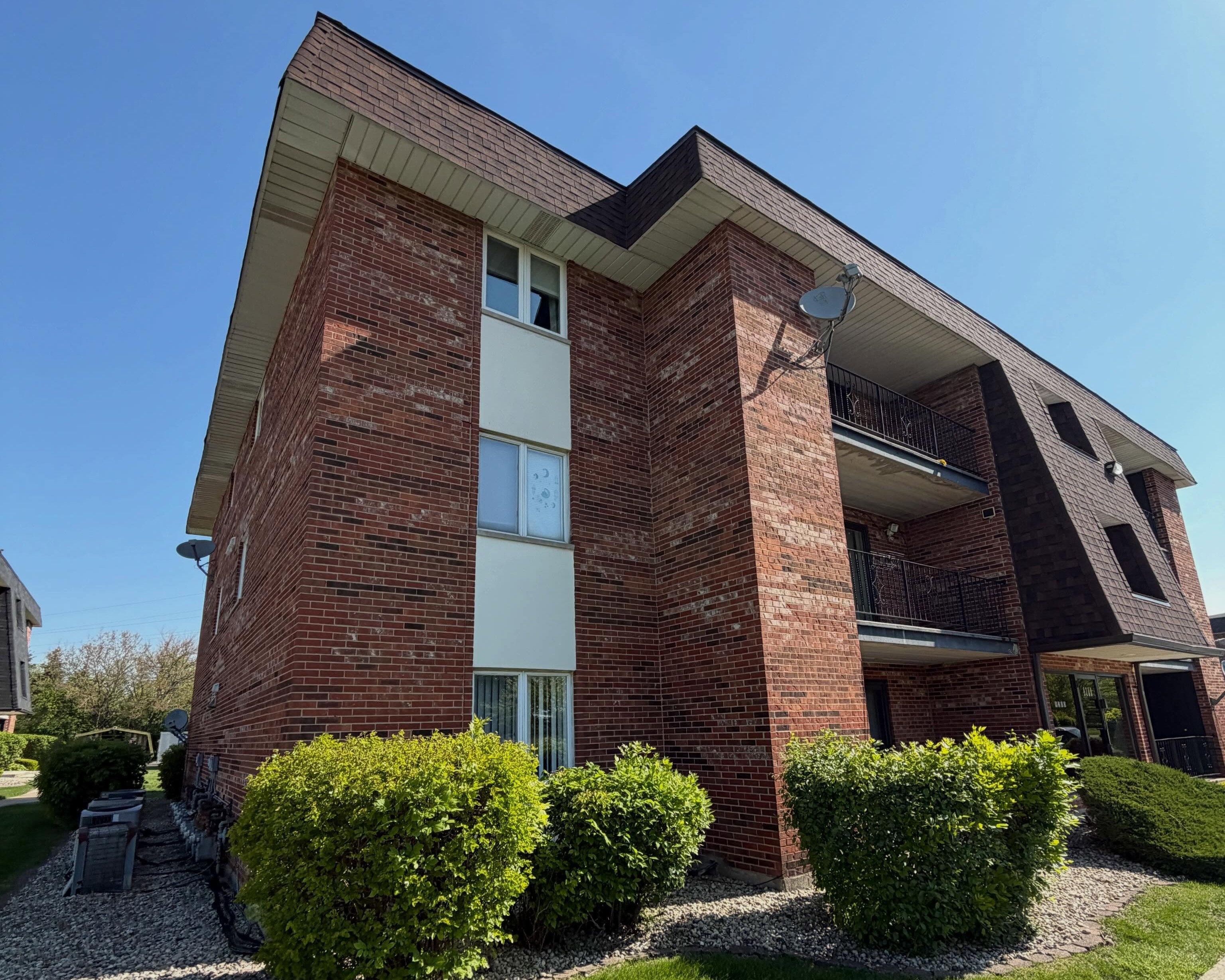 Multi-Family Commercial Property Siding